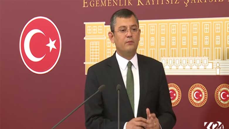 Parlementerên CHPê banga "serhildanê" kir